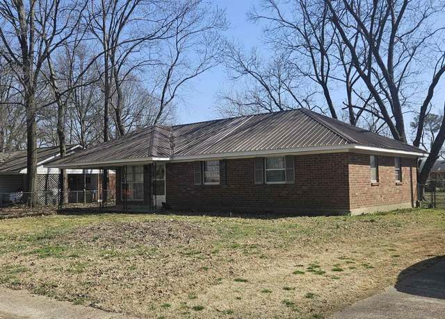 Property at 829 N Meadowbrook Ln, Wynne, AR 72396, 3 beds, 2 baths