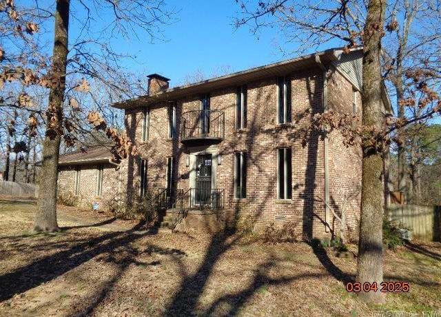 Property at 3301 N Rodney Parham Rd, Little Rock, AR 72212, 4 beds, 2.5 baths