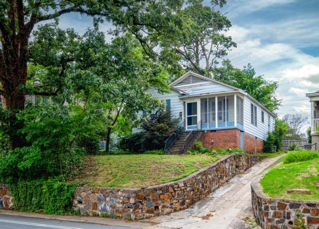 Property at 1204 Kavanaugh Blvd, Little Rock, AR 72205, 2 beds, 1 bath