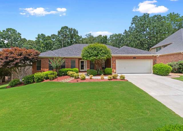 Property at 817 Saint Michael Pl, Little Rock, AR 72211, 4 beds, 2.5 baths
