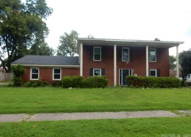 Property at 1020 Parklane, Blytheville, AR 72315, 5 beds, 3.5 baths