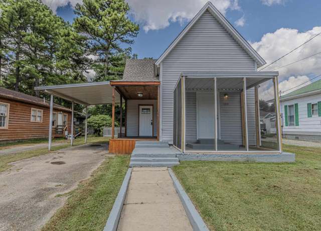 Property at 608 S 6th St, Paragould, AR 72450, 3 beds, 1 bath