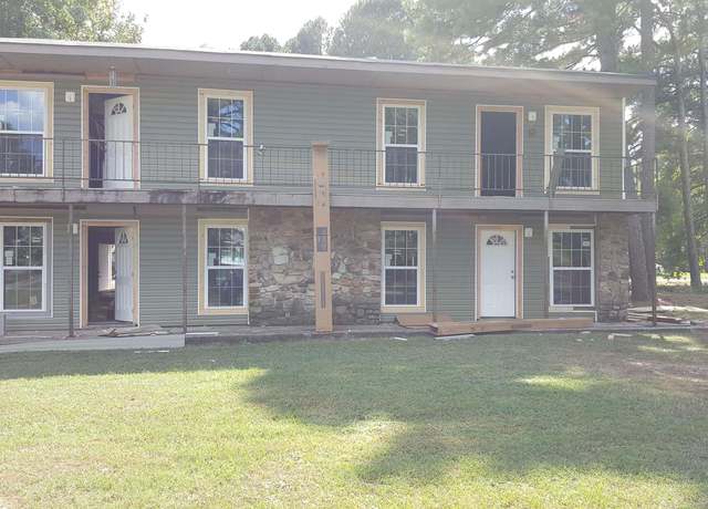 Property at 16 Terrace Pl, Little Rock, AR 72209, 8 beds, 4 baths
