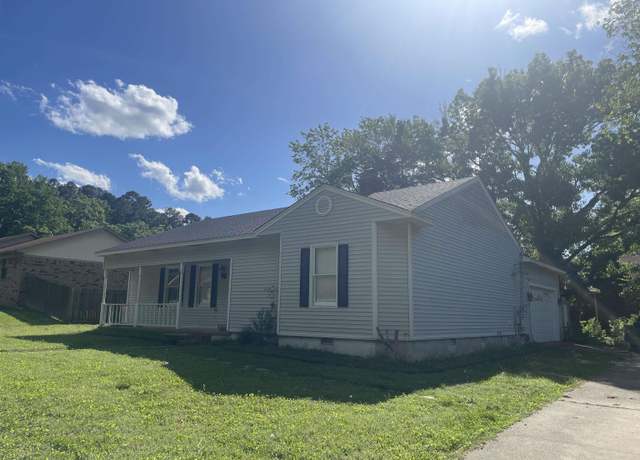 Property at 207 Aztec, Searcy, AR 72143, 3 beds, 2 baths