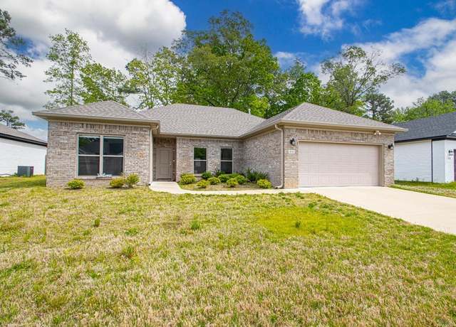 Property at 4532 Western Woods Dr, Benton, AR 72015, 4 beds, 2 baths