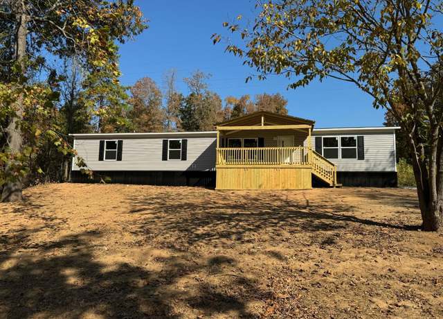 Property at 155 Parkshores Cir, Hot Springs, AR 71901, 4 beds, 2 baths