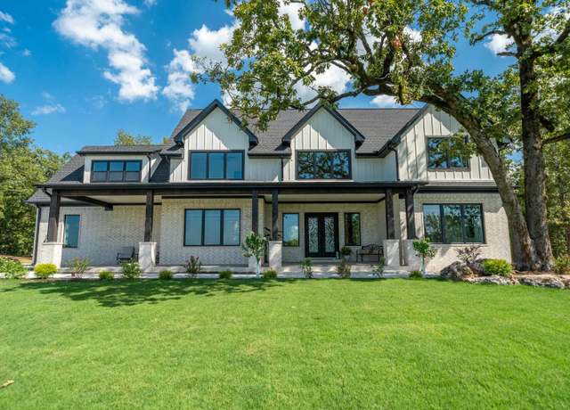 Property at 314 Vista View Pl, Hot Springs, AR 71901, 4 beds, 4 baths