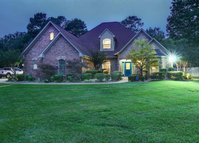 Property at 6813 Oakleaf Ln, Texarkana, AR 71854, 4 beds, 3.5 baths