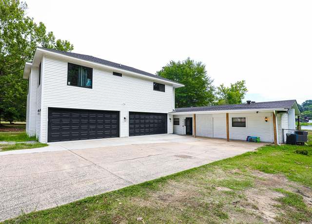 Property at 1925 W Lakeview, Benton, AR 72015, 6 beds, 4 baths