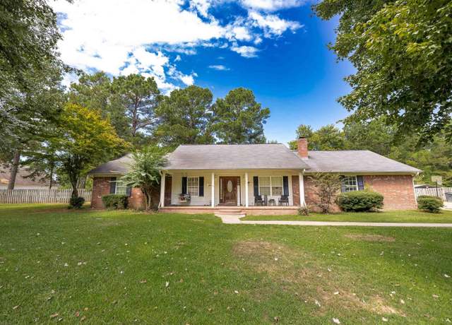 Property at 146 Dynamic St, Camden, AR 71701, 4 beds, 2 baths