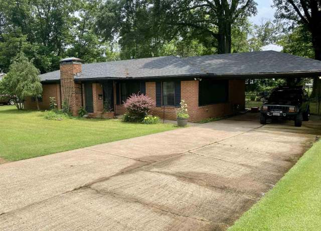 Property at 609 Braden, Jacksonville, AR 72076, 3 beds, 2 baths