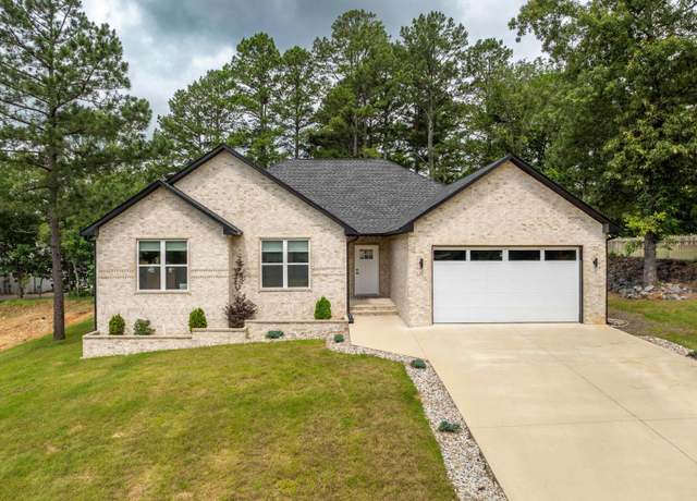 Property at 141 Ridgeway Pl, Hot Springs, AR 71901, 3 beds, 3.5 baths