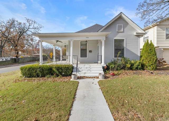 Property at 1200 N Polk St, Little Rock, AR 72205, 4 beds, 3.5 baths