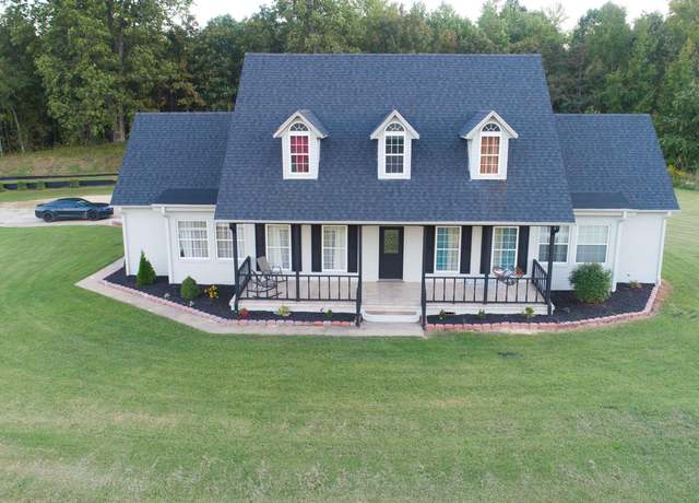 Property at 2030 W North St, Piggott, AR 72454, 4 beds, 3.5 baths