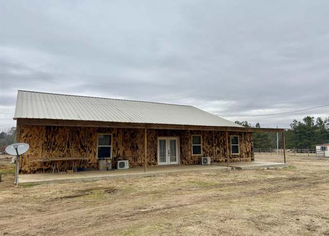 Property at 1451 Hwy 212 W, Star City, AR 71667, 4 beds, 3 baths