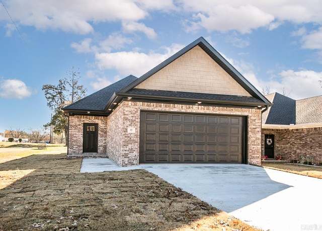 Property at 411 N 4th St, Cabot, AR 72023, 3 beds, 2 baths