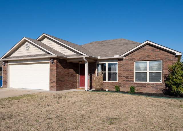 Property at 13 Heelstone Dr, Cabot, AR 72023, 3 beds, 2 baths