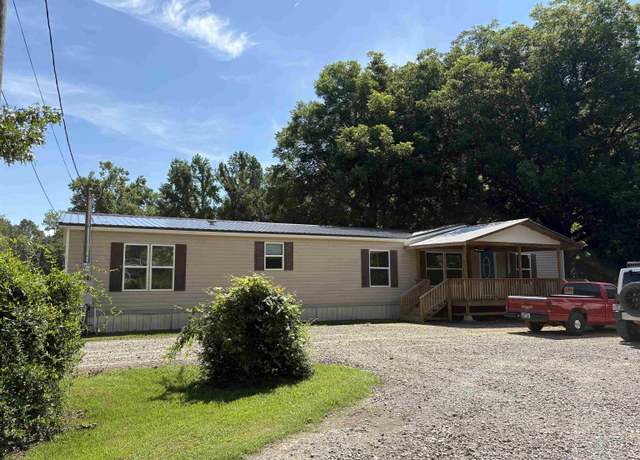 Property at 1014 S Third St, Judsonia, AR 72081, 4 beds, 2 baths