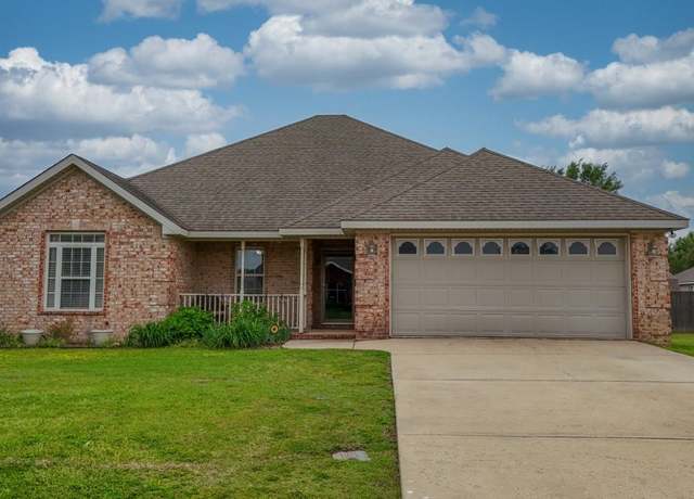 Property at 413 Harmony Cv, Trumann, AR 72472, 4 beds, 2 baths
