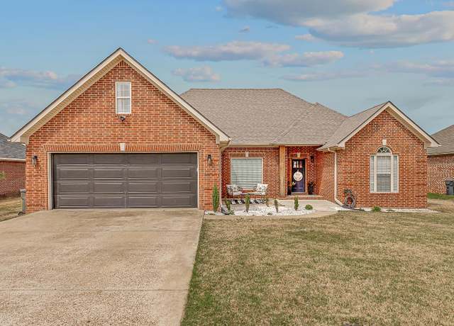 Property at 5517 Timber Creek Ln, Jonesboro, AR 72404, 4 beds, 2 baths