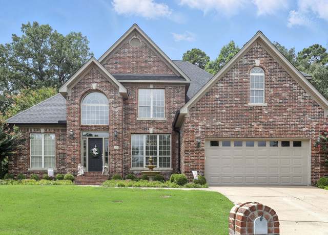 Property at 29 Berney Way Dr, Little Rock, AR 72223, 5 beds, 4.5 baths