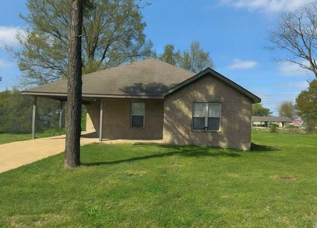 Property at 813 Mildred, Trumann, AR 72472, 3 beds, 2 baths