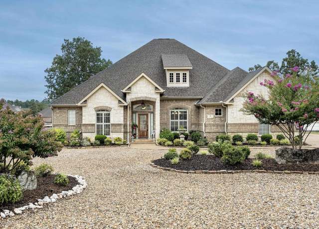 Property at 5 Utrera Ln, Hot Springs Village, AR 71909, 3 beds, 2.5 baths