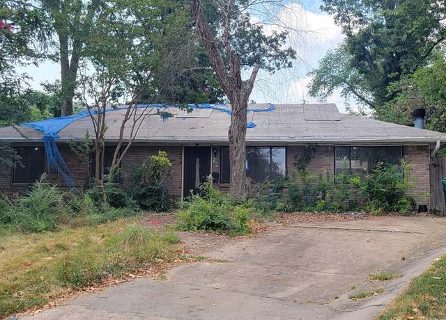 Property at 22 White Oak Cir, Little Rock, AR 72227, 3 beds, 2 baths