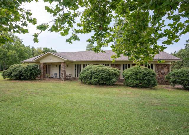 Property at 921 Meadow Creek Ln, Heber Springs, AR, 3 beds, 3 baths