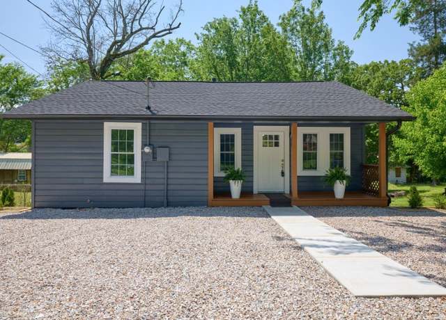 Property at 121 Mccafferty St, Hot Springs, AR 71913, 2 beds, 1 bath