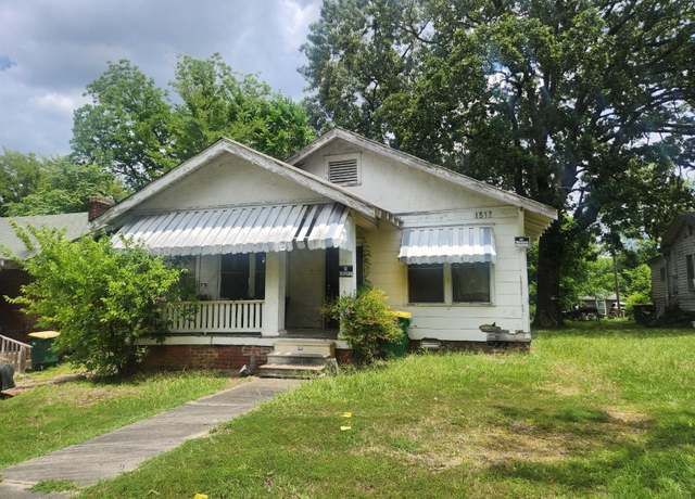 Property at 1517 Bishop Warren Dr, Little Rock, AR 72204, 2 beds, 1 bath