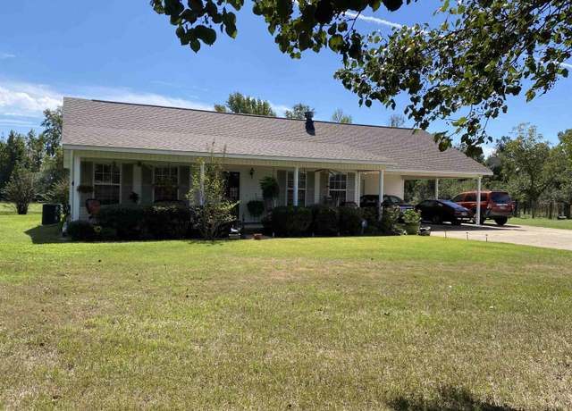 Property at 1805 Hwy 27 N, Nashville, AR 71852, 3 beds, 2 baths