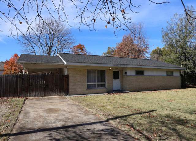 Property at 350 23rd St, Batesville, AR 72501, 3 beds, 1.5 baths