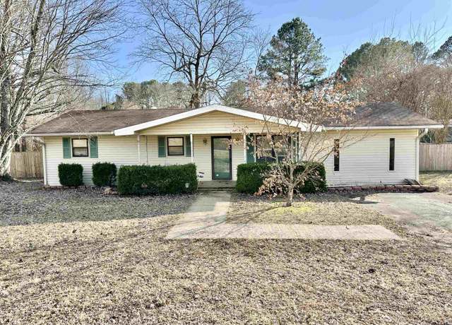 Property at 309 W Philidelphia Rd, Jonesboro, AR 72401, 3 beds, 1.5 baths