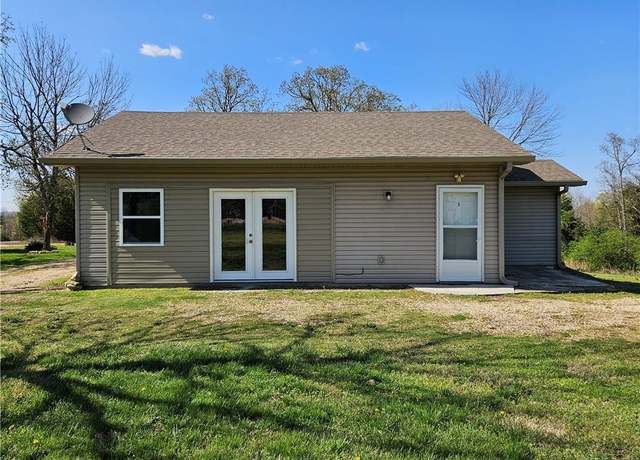 Property at 9 Stormy Ln, Mountain Home, AR 72653, 1 bed, 1 bath