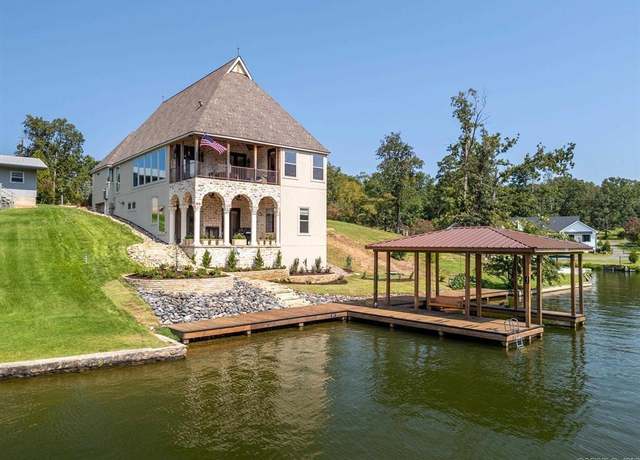 Property at 265 Peninsula Dr, Hot Springs, AR 71901, 4 beds, 3.5 baths