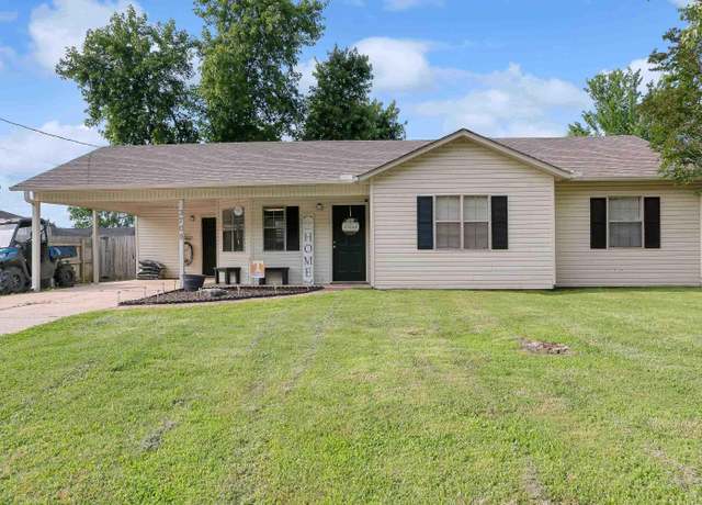 Property at 3705 Shelby Dr, Paragould, AR 72450, 3 beds, 2 baths