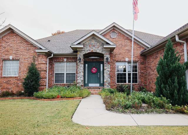 Property at 133 Scenic Valley Loop, Maumelle, AR 72113, 3 beds, 2.5 baths