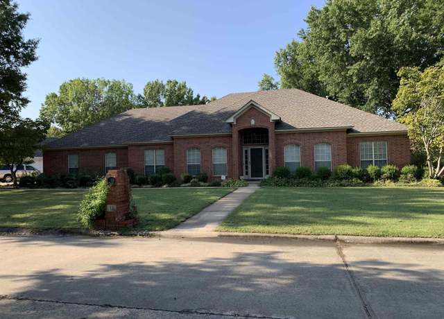 Property at 13 Shady Valley Dr, Conway, AR 72034, 4 beds, 3 baths
