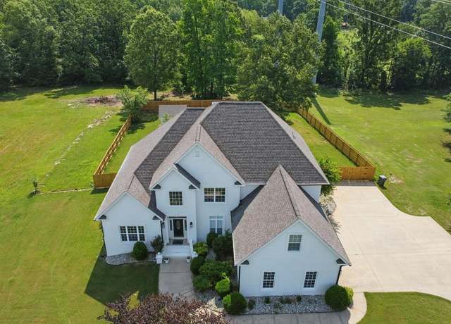 Property at 1518 Brookshire Dr, Benton, AR 72019, 4 beds, 3.5 baths