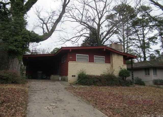 Property at 34 Belmont Dr, Little Rock, AR 72204, 3 beds, 1.5 baths