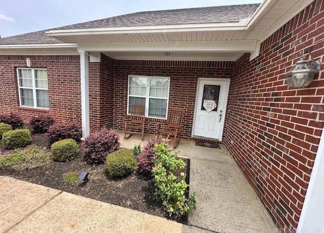Property at 13815 Carrington Place Dr, Alexander, AR 72002, 3 beds, 2 baths
