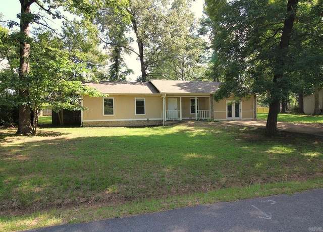 Property at 125 Dark Forest St, Hot Springs, AR 71901, 3 beds, 2 baths