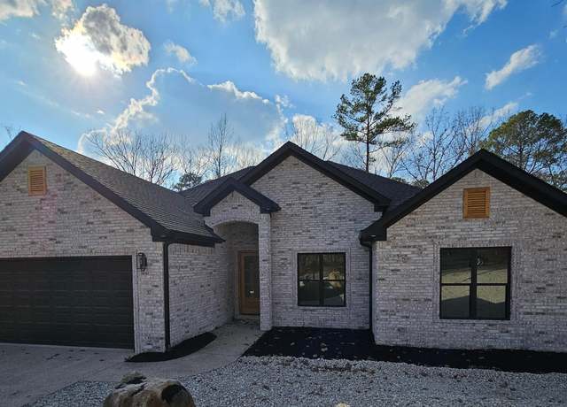 Property at 37 Pacifica Cir, Hot Springs Village, AR 71909, 3 beds, 2 baths