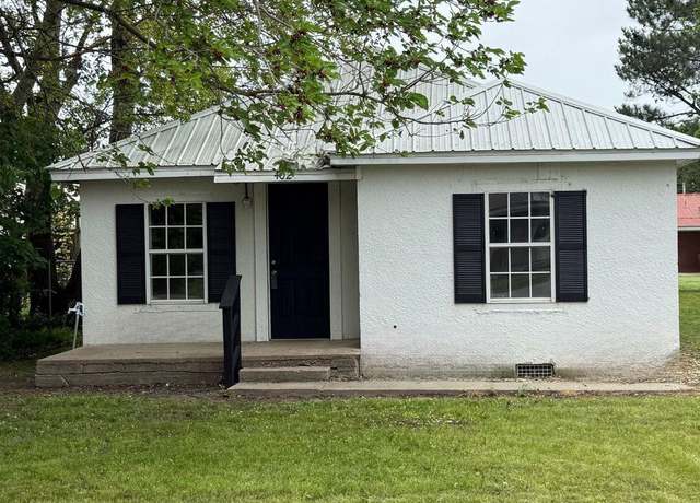 Property at 402 S 14th Ave, Paragould, AR 72450, 3 beds, 1 bath