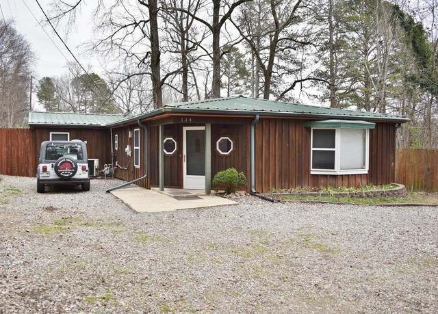 Property at 134 Mondou Rd, Hot Springs, AR, 2 beds, 2 baths