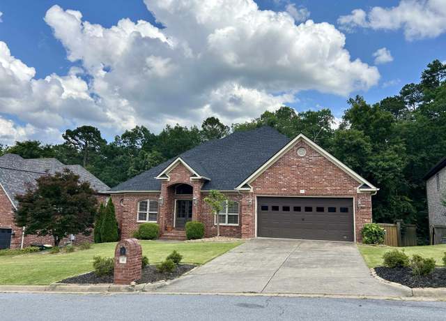 Property at 11 Woodfern Dr, Little Rock, AR 72211, 3 beds, 3 baths