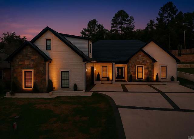 Property at 202 Quail Ridge Dr, Hot Springs, AR 71901, 4 beds, 2 baths