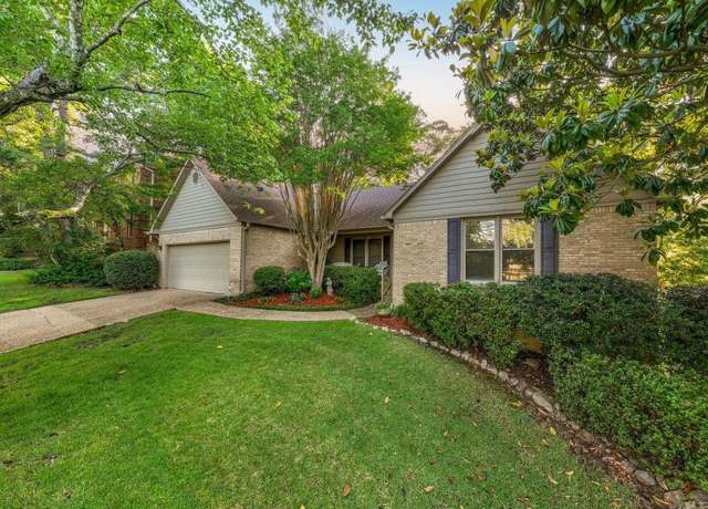 Property at 4215 Longtree Cv, Little Rock, AR 72212, 3 beds, 2 baths