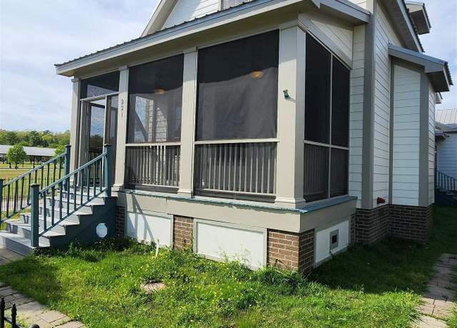 Property at 221 A St, Bryant, AR 72022, 4 beds, 2.5 baths